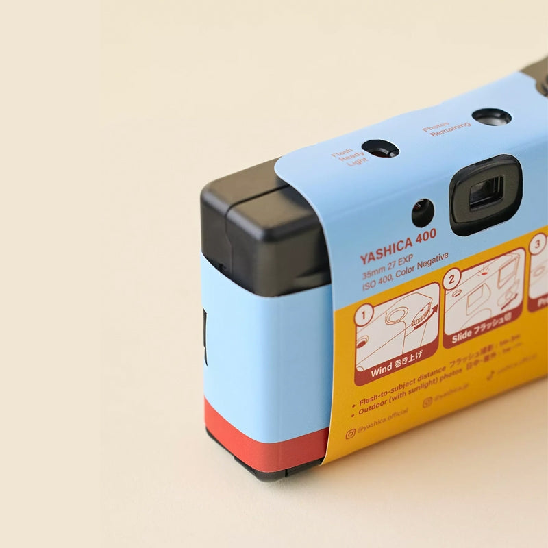 YASHICA 35mm Single Use Film Camera (Classic YASHICA Boy)
